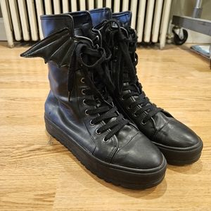 Killstar fang high top boots